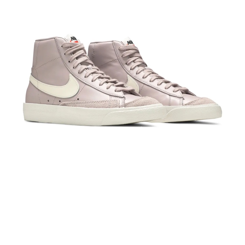 Nike High-Top Sneakers in Light Purple and Cream